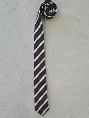Theory Men's Narrow Black Silk Tie with Blue And White Diagonal Stripes (2.75")